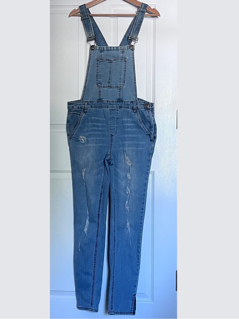 Dollhouse Light Blue Denim Overalls - Size: 31x29